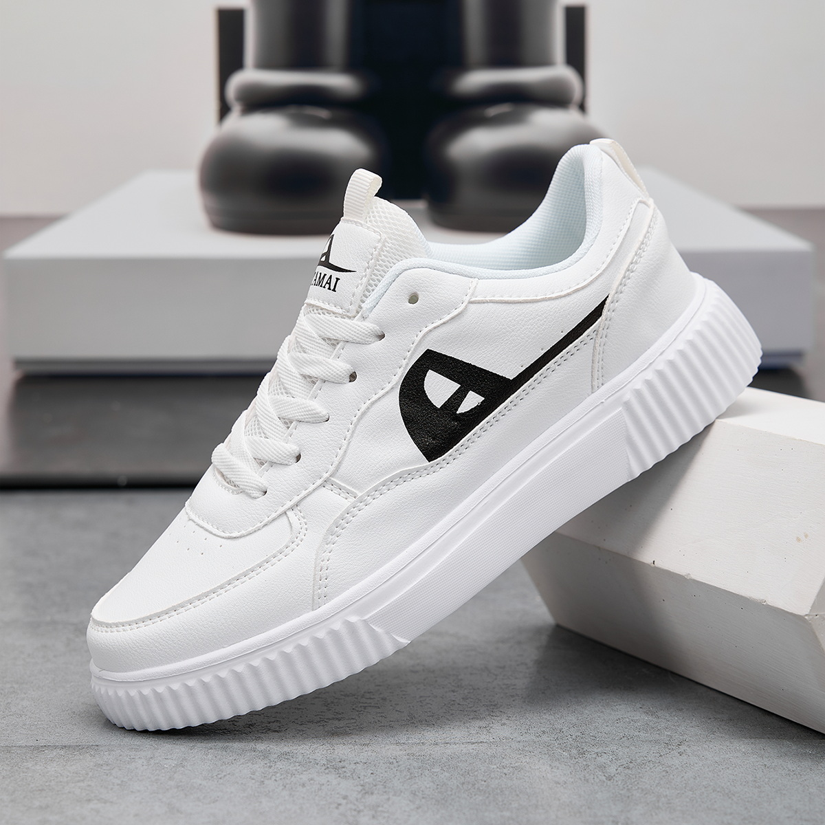 Running Shoes Men - รองเท้าผู้หญิงรองเท้าสเก็ตบอร์ดระบายอากาศได้ดีสำหรับผู้ชายรองเท้าผ้าใบแฟชั่นน้ำหนักเบาสีเขียวกีฬาวิ่งรองเท้าลำลองกลางแจ้งขนาด 36-44